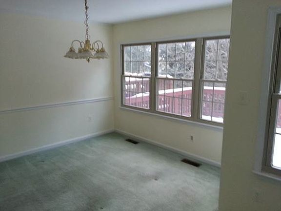 4th image of 8325 Crooked Pine Ct