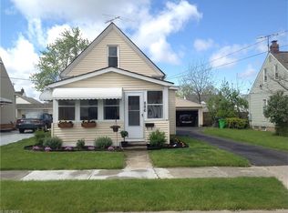 886 E 212th St, Euclid, OH 44119