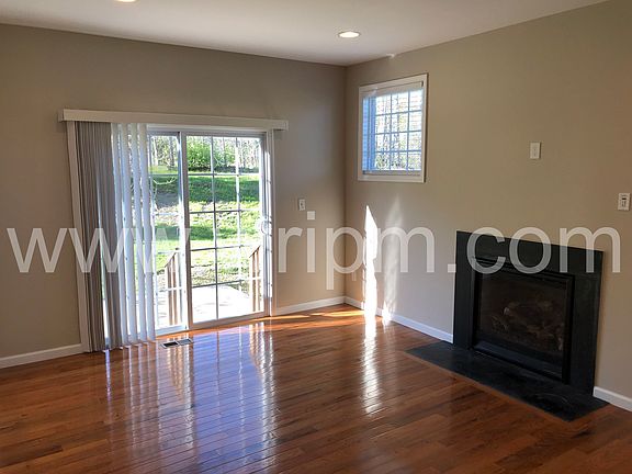 4th image of 53 Cornwall Ln #7003