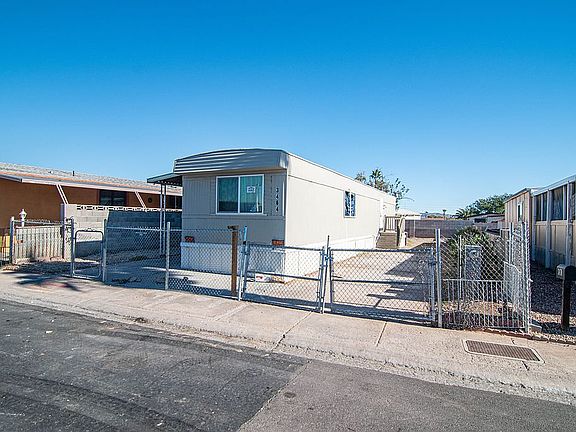 2nd image of 3464 Death Valley Dr