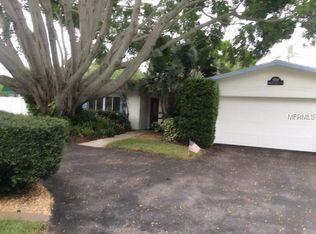 1711 Follow Thru Rd N, Saint Petersburg, FL 33710