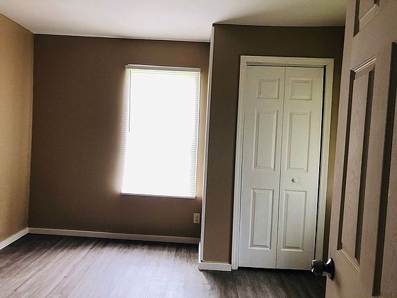 5th image of 2223 Harris Ct