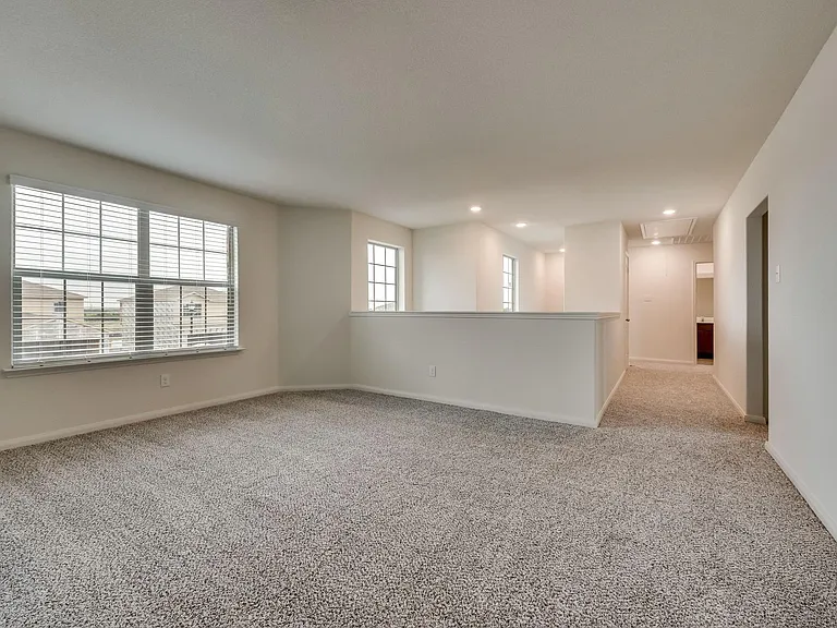 644 Aqueduct Dr — Photo 4