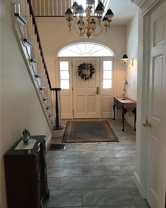 17 Robindale Dr, Berlin, CT 06037 Zillow