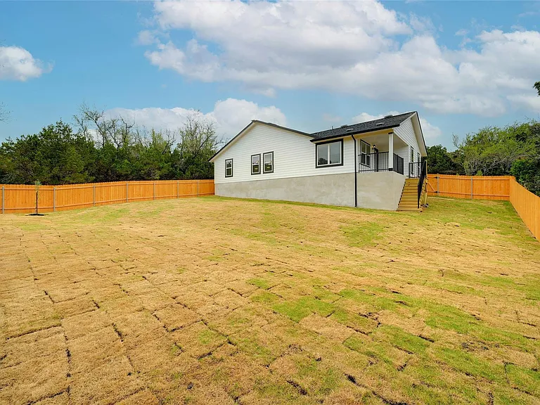 21502 Paine Ave — Photo 21