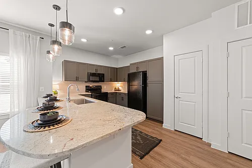 Ranch Creek Apartments Photo 1