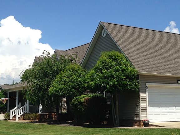 3rd image of 387 Mill Creek Trl NE