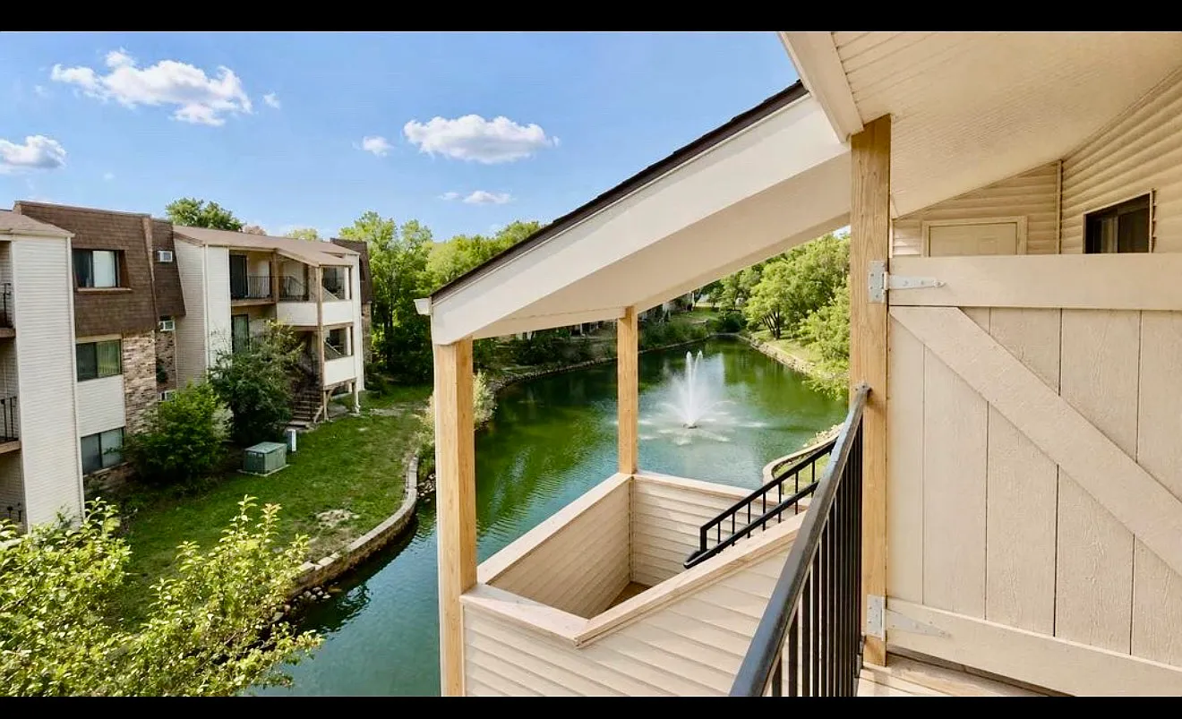 2 bed, 1000 sqft, $2,000 — Photo 1