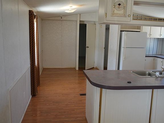 4th image of 10818 S Pearl Ave