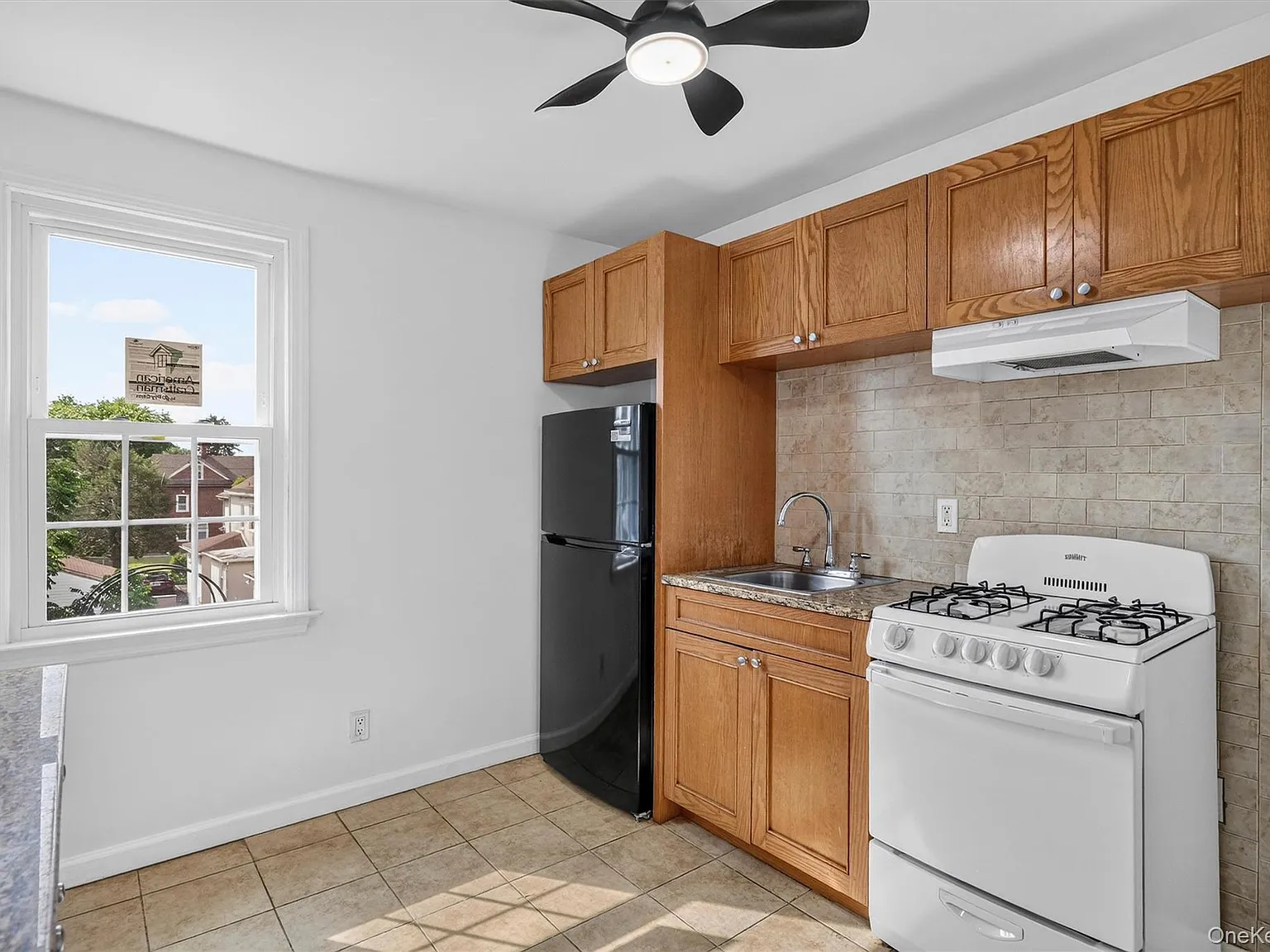 1 bed, 1.0 bath, 409 sqft, $1,800 — Photo 3