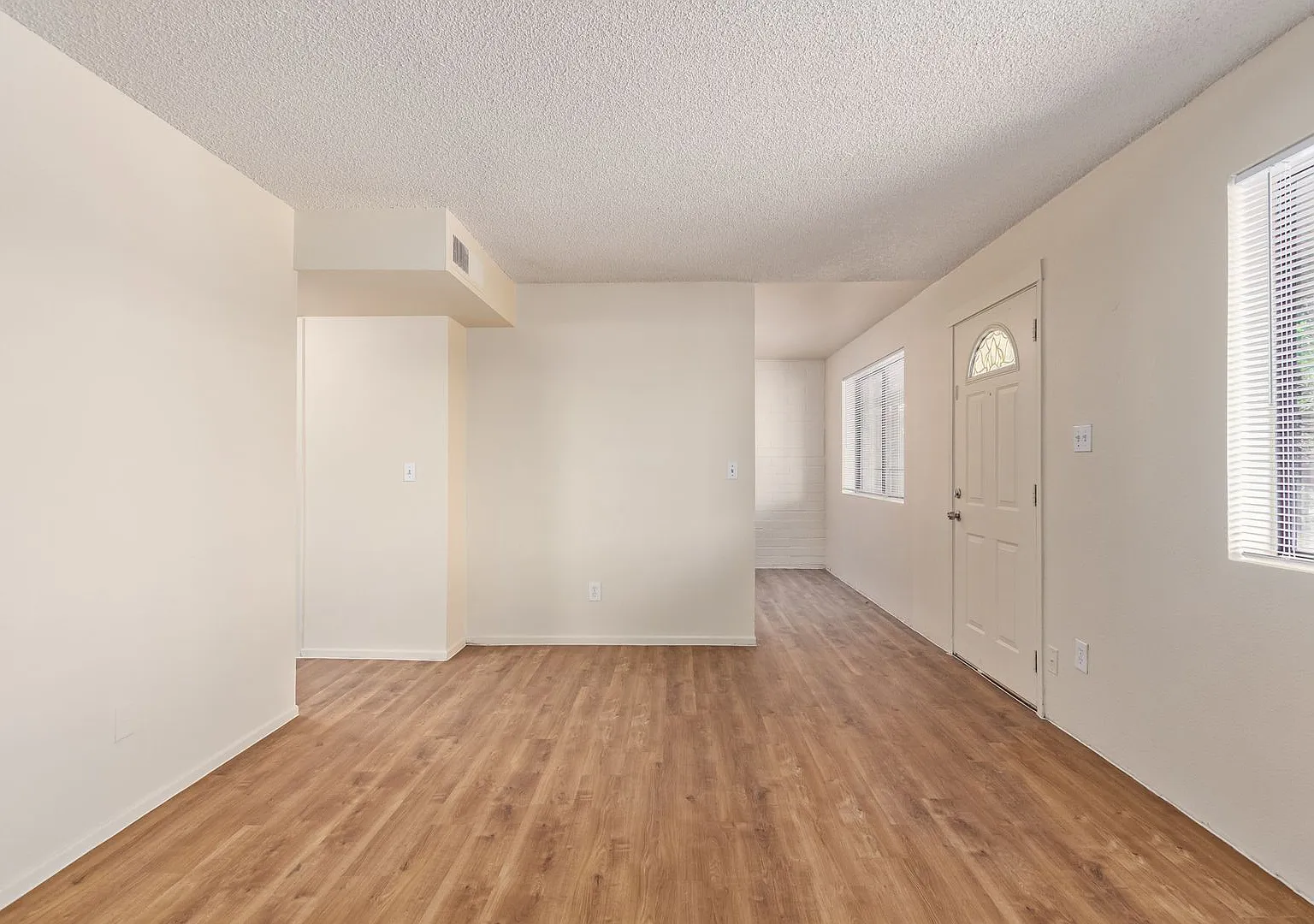 Earll Drive Apartments — Photo 4