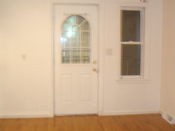 3rd image of 30 Keeley St #House