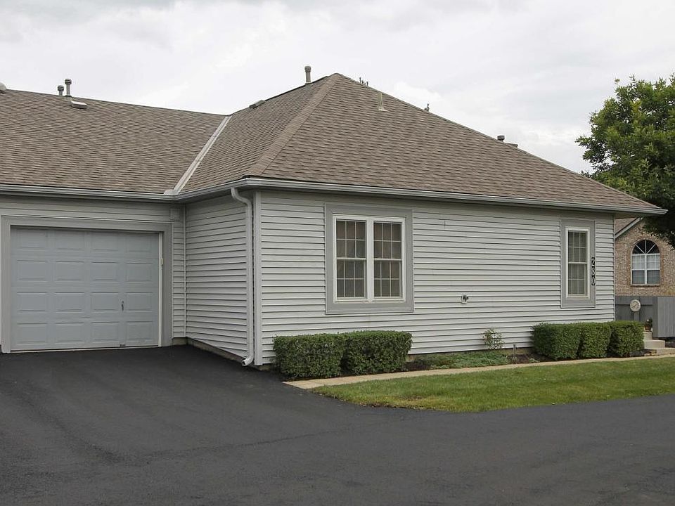 1st image of 382 Villa Oaks Ln