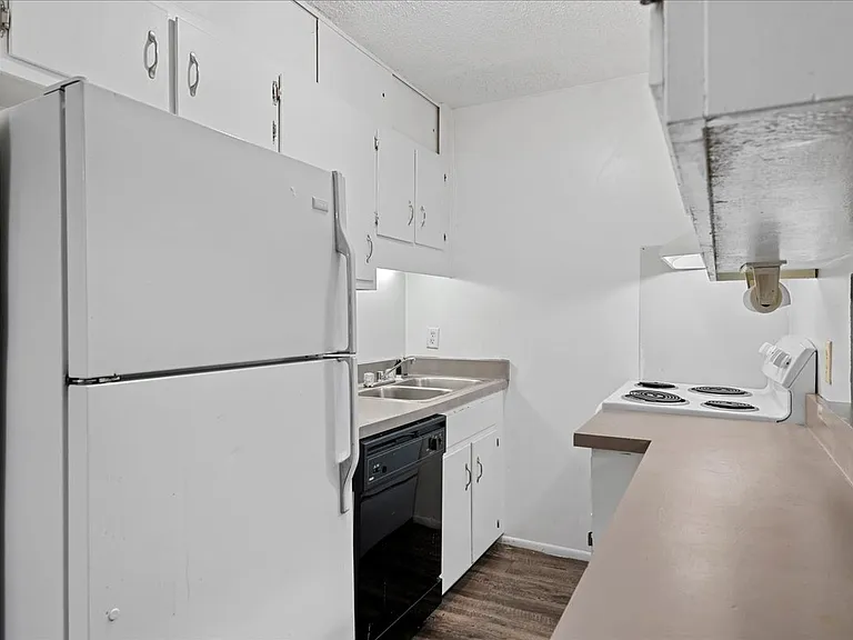 Village Apartments — Photo 19
