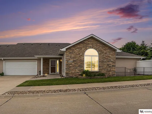 16105 Davidson Plz, Bennington, NE 68007