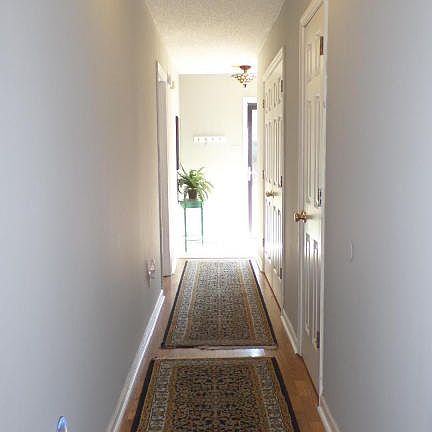 4th image of 384 Blair Dr W