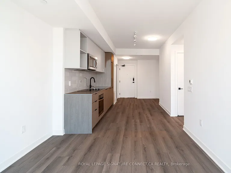 1185 Dupont St #610 — Photo 7