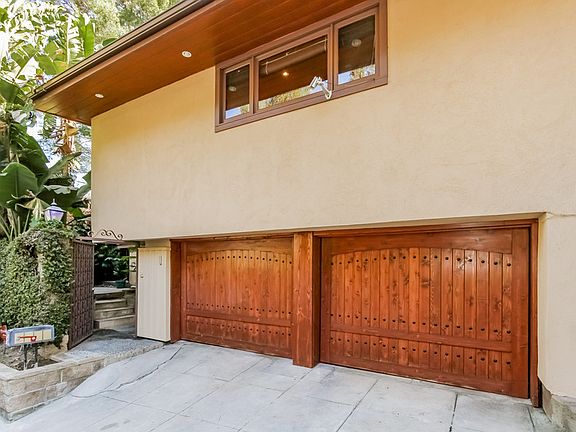 5th image of 2214 Stanley Hills Dr