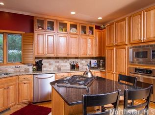 101 Myrtlewood Ct, Stillwater, MN 55082