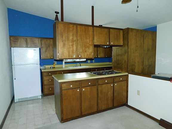 3rd image of 1106 Robin Rd