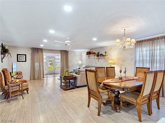 3rd image of 5560 Trellis Ln