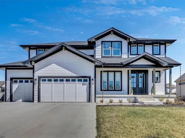 7537 Green St, Shawnee, KS 66227