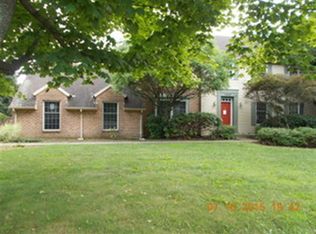 1890 Maplewood Ln, Allentown, PA