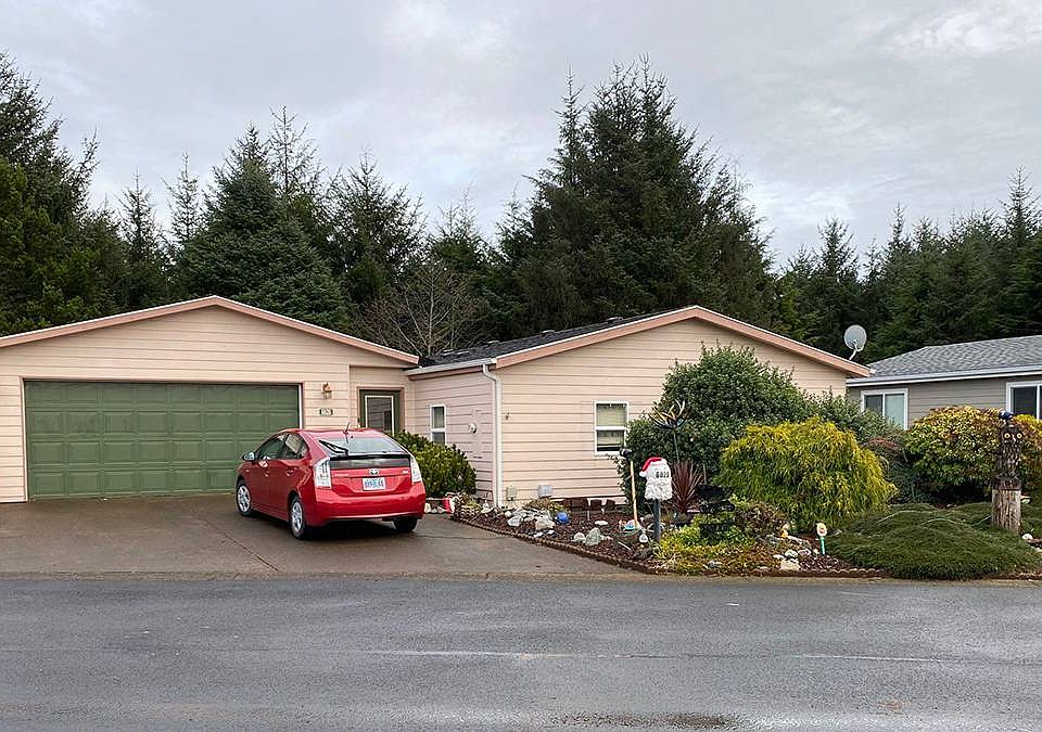 1st image of 6020 NE Evergreen Ln
