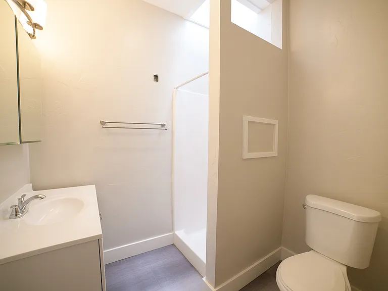112 12th St N #118 — Photo 15