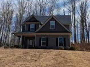 1055 Belmont Park Dr, Commerce, GA 30529
