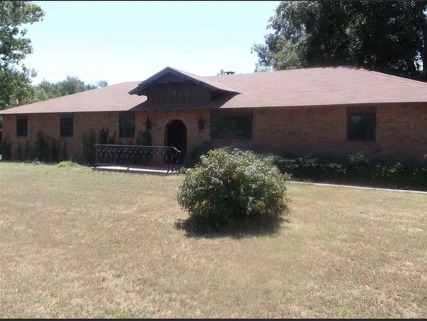 5401 SE Bishop Rd — Photo 1