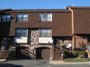 2406 Merrywood Dr, Edison, NJ 08817