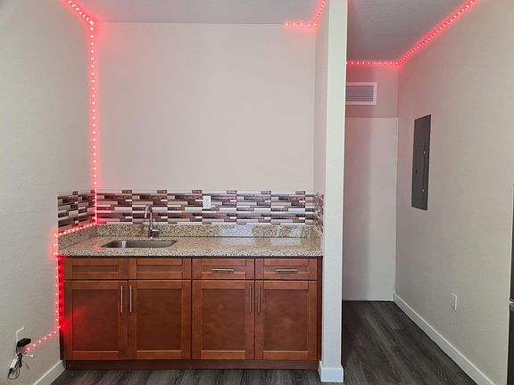 4th image of 13300 SW 250th St