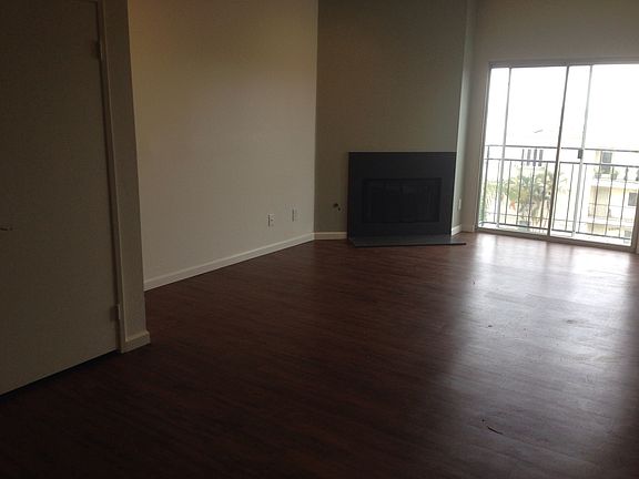2nd image of 234 W Juniper St APT 404