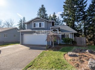 8449 NE Windstone St, Hillsboro, OR 97006