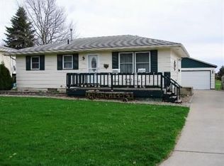 106 16th Ave E, Oskaloosa, IA 52577