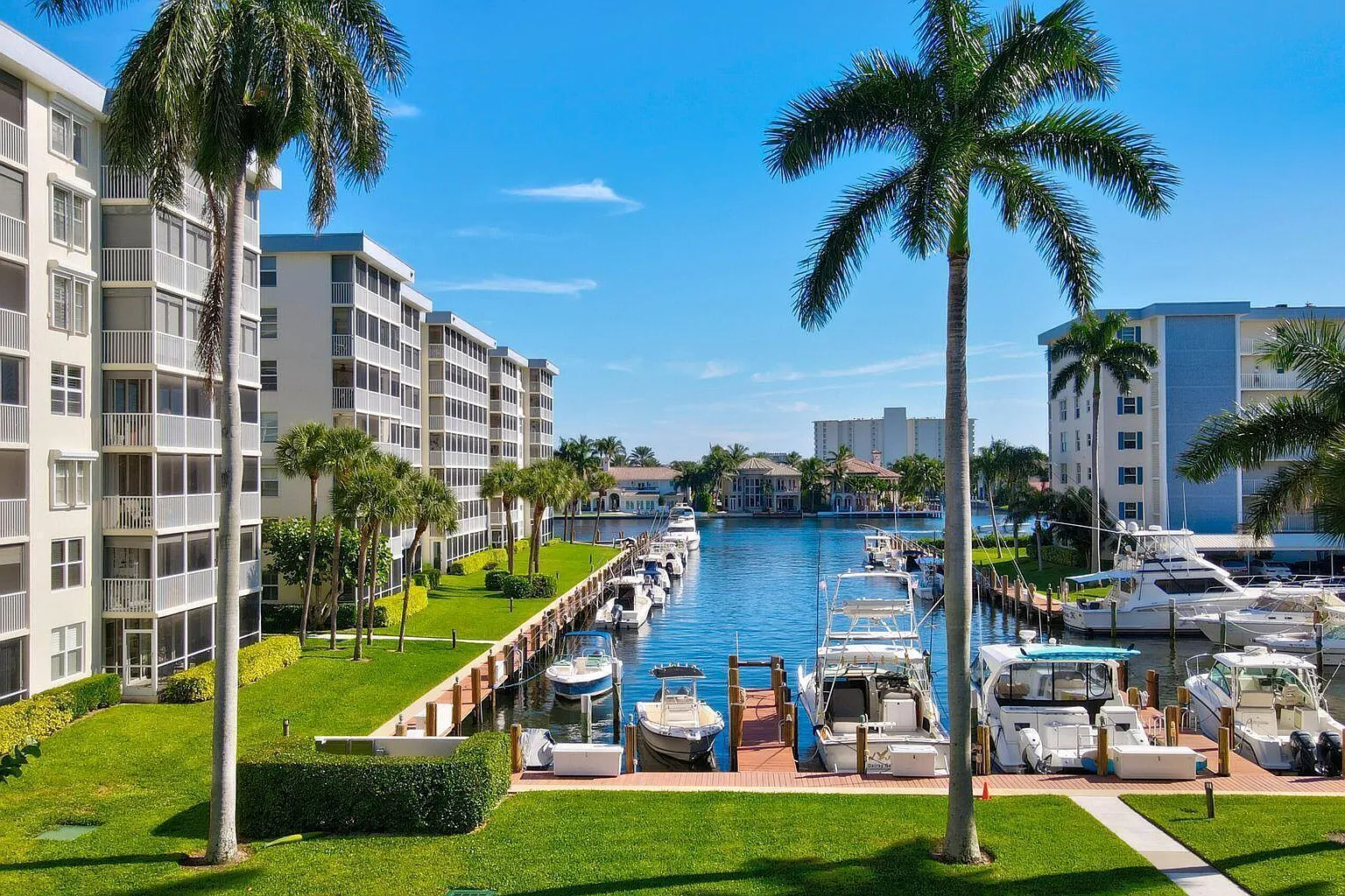 2 bed, 2.0 bath, 1290 sqft, $4,500 — Photo 1
