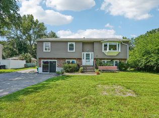 105 Vails Gate Heights Drive, New Windsor, NY 12553