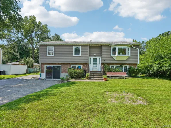 105 Vails Gate Heights Drive, New Windsor, NY 12553
