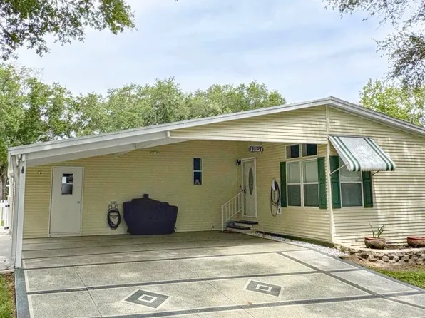 11121 Mustang Dr, Dade City, FL 33525