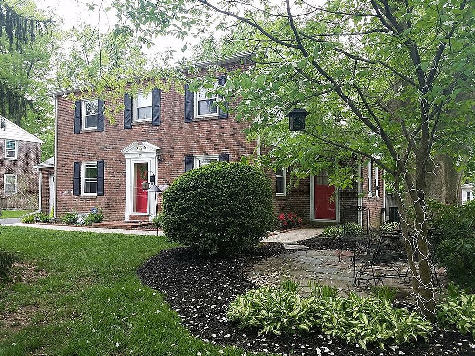 2nd image of 500 Woodland Dr