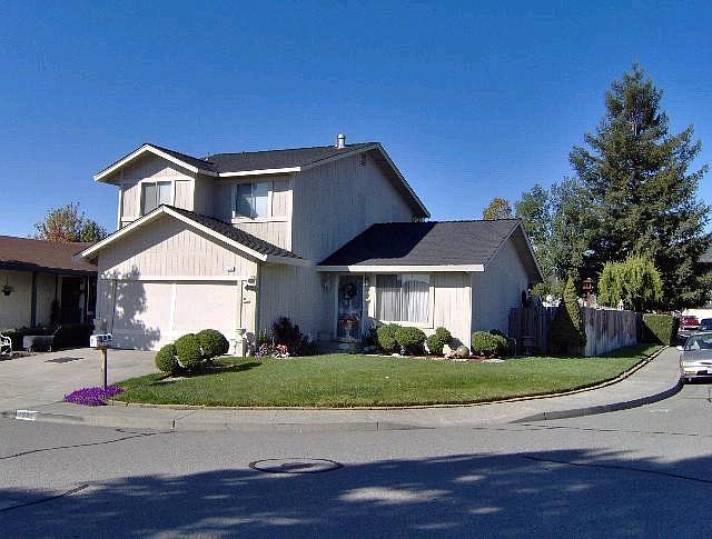 2nd image of 1532 Gary Ct