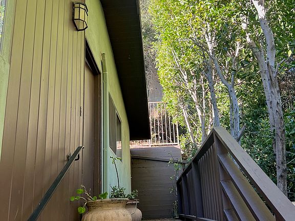 4th image of 6119 Glen Alder St
