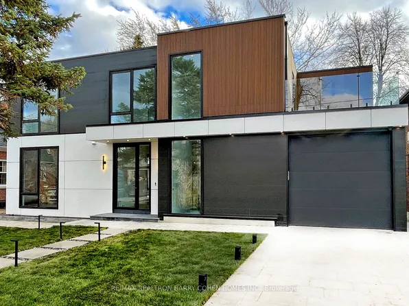 135 Imperial St, Toronto, ON M5P 1C7