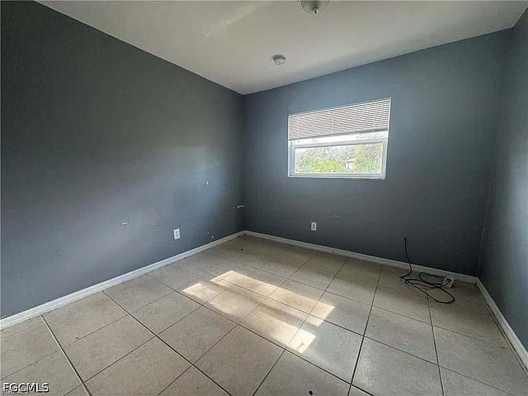 851 Eisenhower Blvd — Photo 7