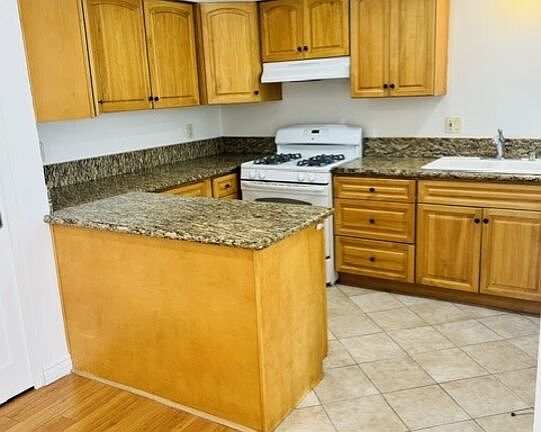 5th image of 2337 W Gramercy Ave APT 3