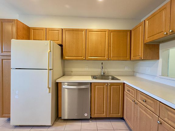 5th image of 2800 Fiore Way #201