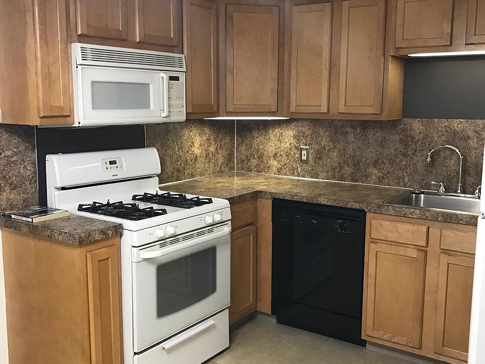 Around the kitchen left to right