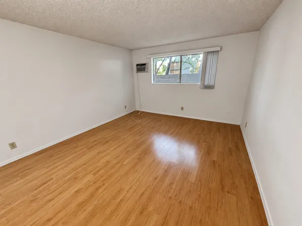 1321 Centinela Ave APT 2, Santa Monica, CA 90404