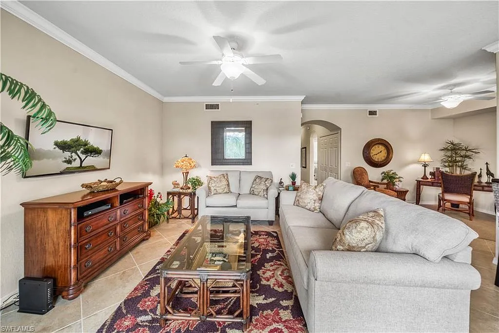 2 bed, 2.0 bath, 1232 sqft, $8,000 — Photo 4